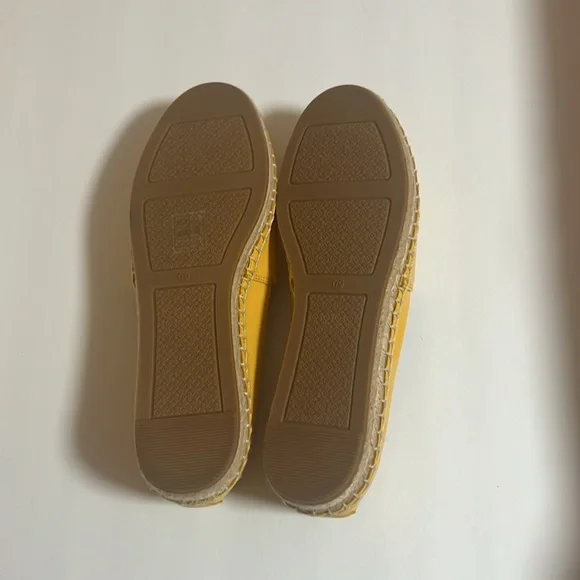 Tory Burch Ines Espadrille•Color: Goldfinch
Leather - Picture 4 of 4